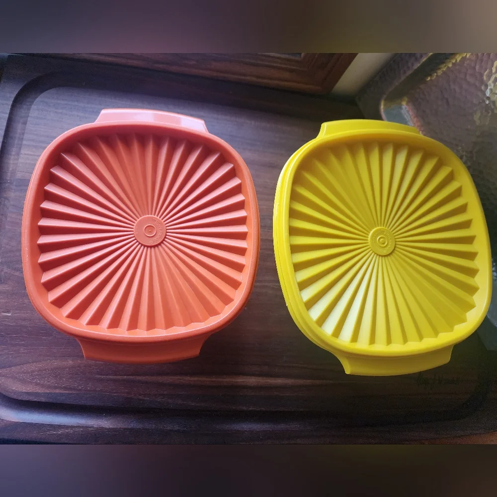 Vintage Tupperware‎ Round Servalier Containers in Yellow & Rust